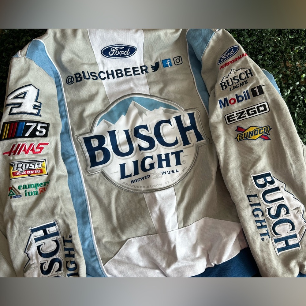 Busch/Nascar racing jacket. Size medium. Mens.